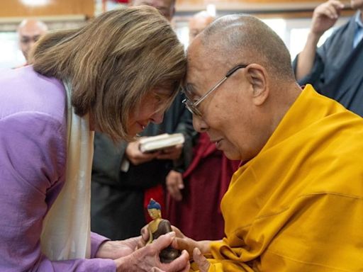 Nancy Pelosi meets Dalai Lama as America shows eagerness to engage India on Tibet