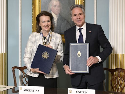 EE.UU. y Argentina firman un memorándum para restablecer su diálogo estratégico