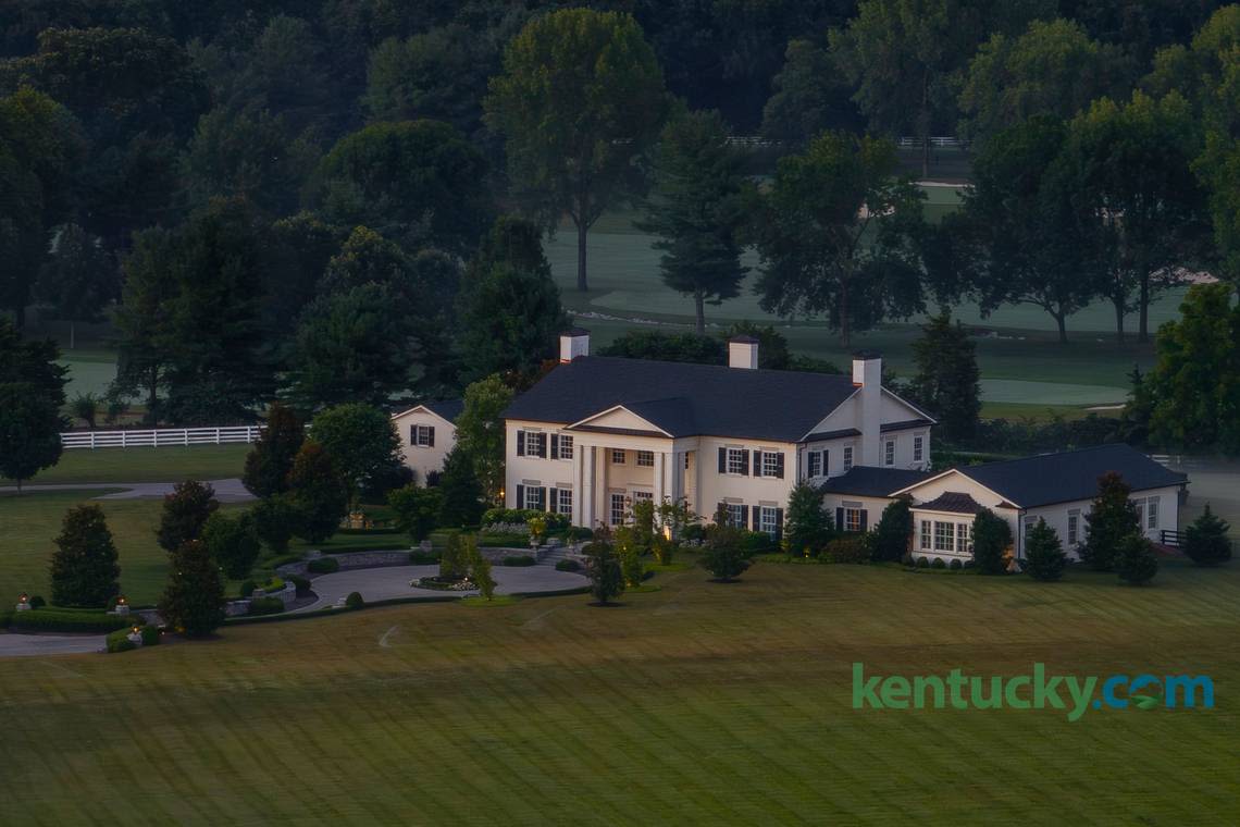UK men’s basketball coach Mark Pope buys Lexington home in gated estate