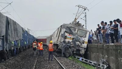 Passenger train derails in India, killing 2 passengers and injuring 20 others