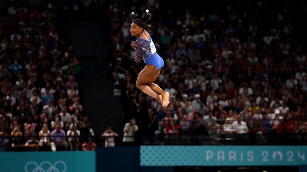 Can Simone Biles dunk? Kevin Durant thinks so (and the math checks out)