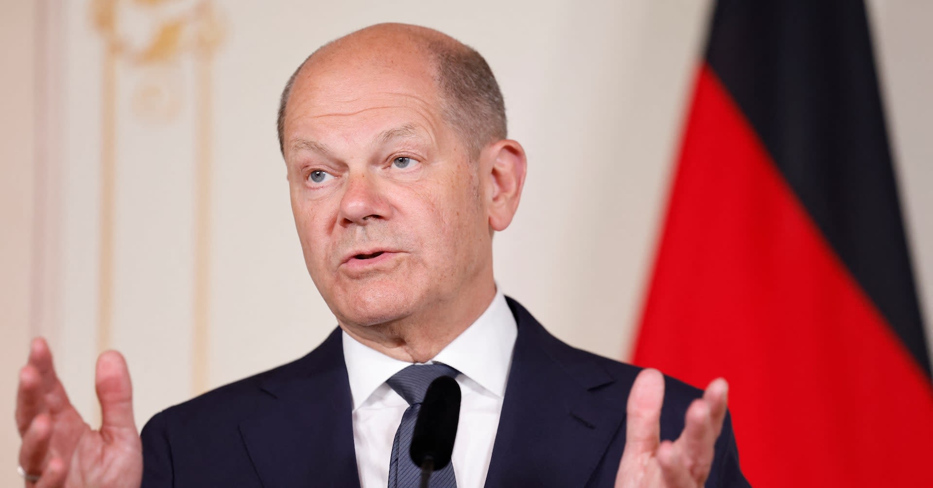 Around half of Chinese e-car imports are Western models, Scholz says in tariff debate