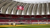 "O gramado do Beira-Rio está condenado e talvez tenhamos que voltar a jogar fora de casa", diz presidente do Inter | GZH