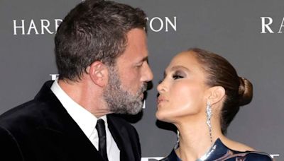 Jennifer Lopez Seen at Ben Affleck's Home: Report