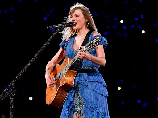 Taylor Swift Mashes Up 2 New Songs for 2nd ‘Eras Tour’ Show in Lyon