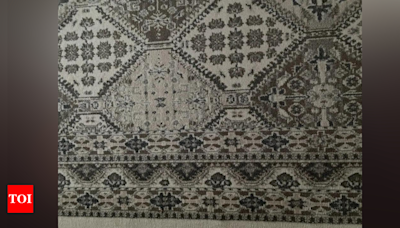 Brain Teaser: Find the wedding ring on this carpet | - Times of India