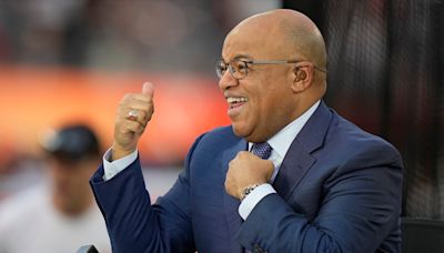 Report: Syracuse alum Mike Tirico to be NBC’s lead announcer in new NBA deal