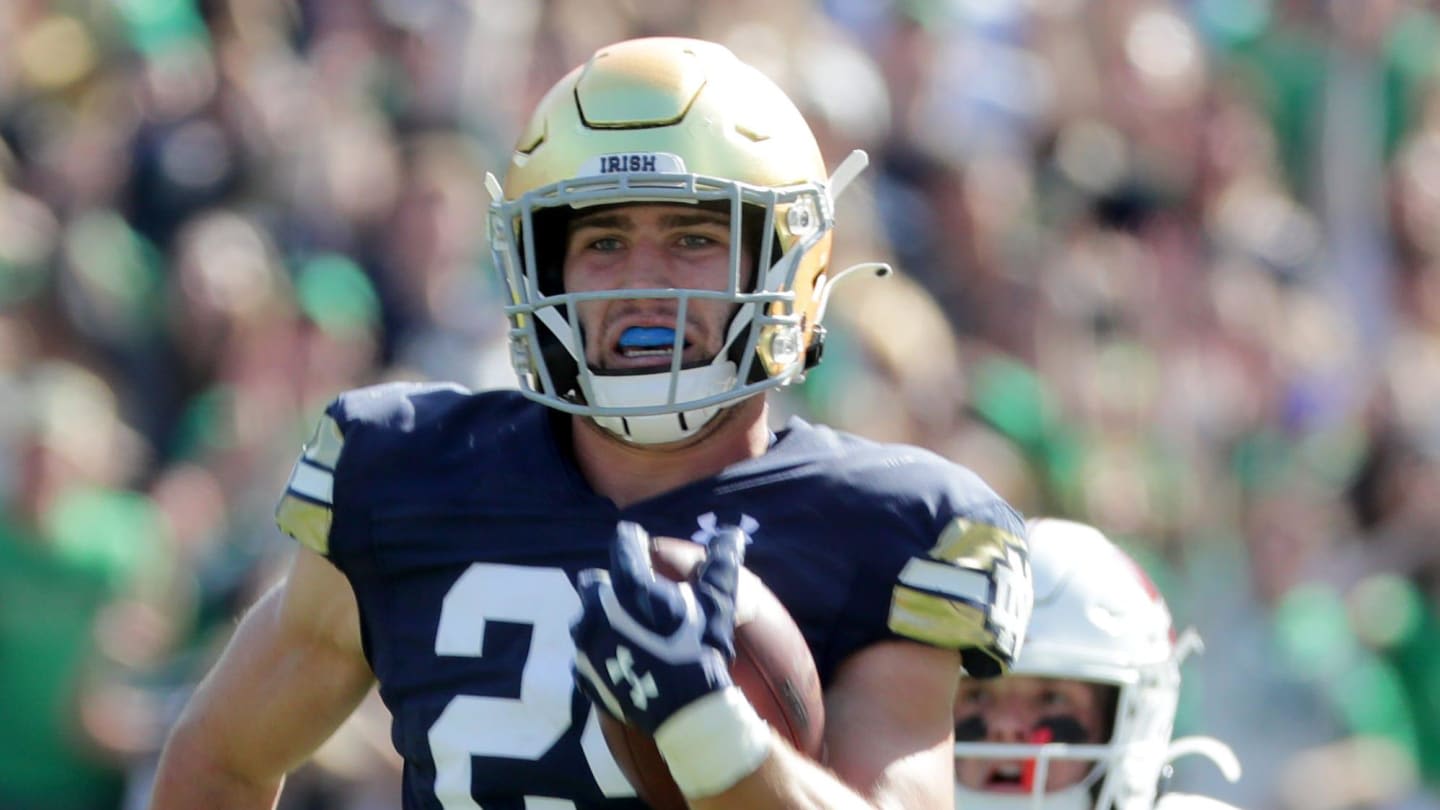 Notre Dame Linebacker Named to 2024 Wuerffel Trophy Watch List