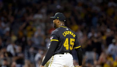 Aroldis Chapman stumped Manny Machado with this scorching 104.7 mph fastball for a strikeout