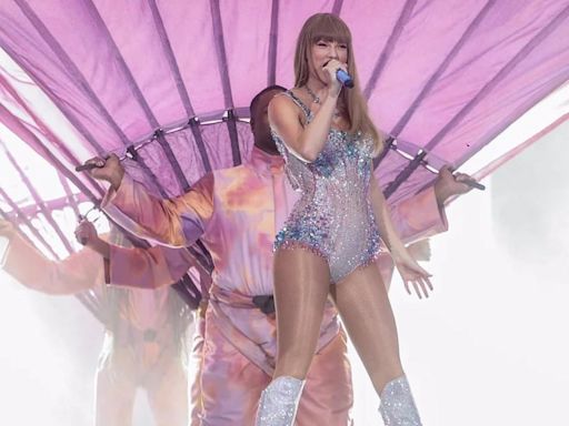 Taylor Swift provoca el delirio con su primer concierto en Madrid: "Está siendo una experiencia mágica"