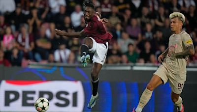 After decades wait for Champions League games, Sparta beats Salzburg and Bologna holds Shakhtar