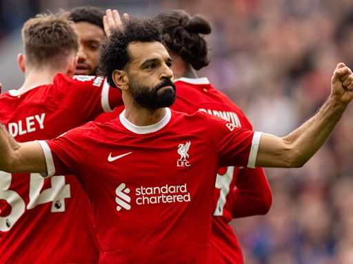 Salah MEETS Slot, £20m transfer TWIST, wonderkid AGREES deal - Liverpool FC news recap