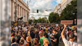 18歲女遭前男友打斷鼻子「割傷百次」 引發保加利亞數千民眾上街抗議
