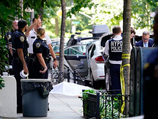 2 women shot a block from Gracie Mansion, NYC Mayor Adams’ residence