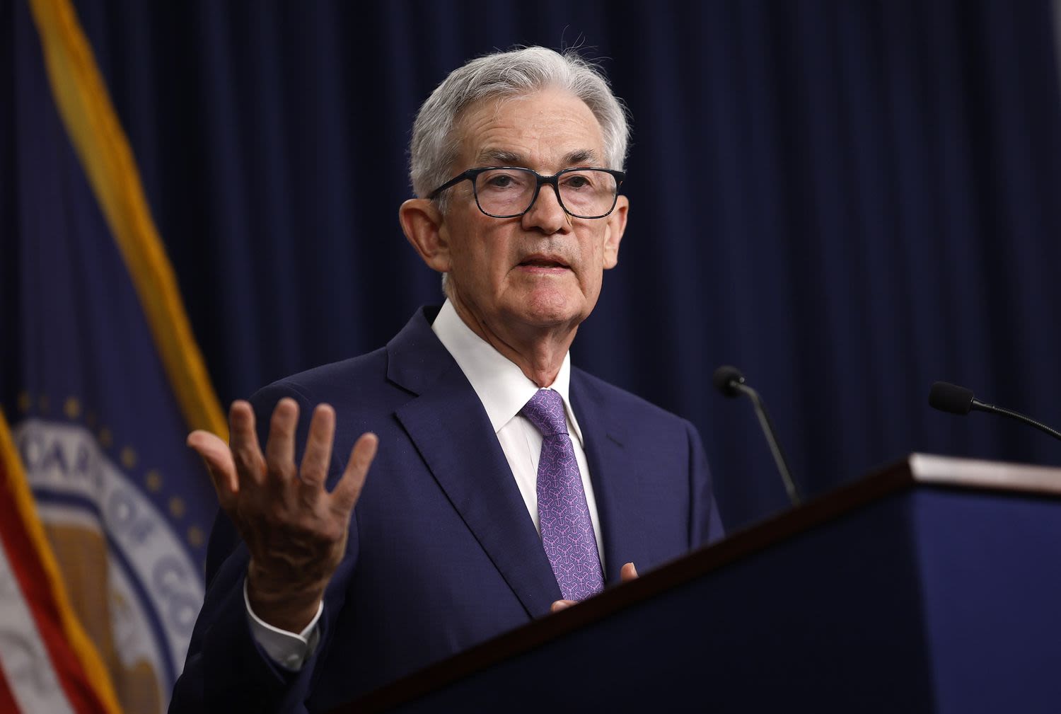 Fed Chair Powell Doesn't Need a Unanimous Vote to Cut Rates—But He May Want One