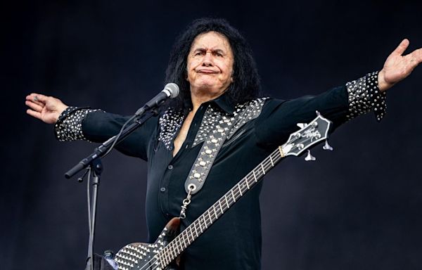 Gene Simmons On Life After KISS, Sale And Avatars, Linkin Park, Oasis, Morrissey, Taylor Swift And Chappell Roan