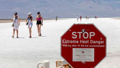 Tourists still flock to Death Valley amid searing US heat wave blamed for several deaths