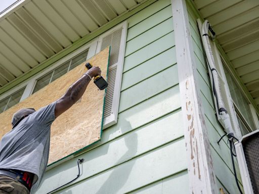 Texas Power Outages Top 2 Million as Beryl Pounds State