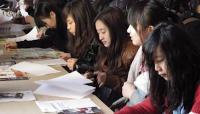 Amnistía Internacional acusó al régimen de China de controlar e intimidar a sus estudiantes en el extranjero