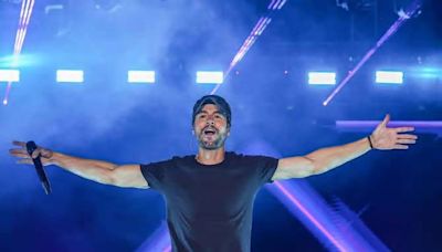 Así fue la memorable presentación de Enrique Iglesias en una feria en México