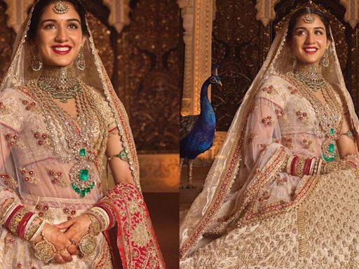 Designers Abu Jani-Sandeep Khosla share what went into the making of Radhika Merchant's traditional Gujarati 'panetar' wedding, watch video