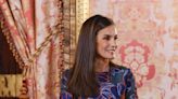 La reina Letizia rescata el innovador vestido floral de su cita viral con Carlos de Inglaterra