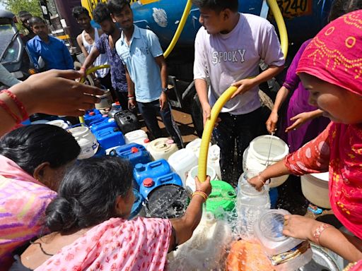 Leak in water pipeline, South Delhi areas affected