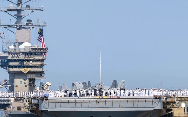 USS Dwight D. Eisenhower’s homecoming in Norfolk following 9-month deployment