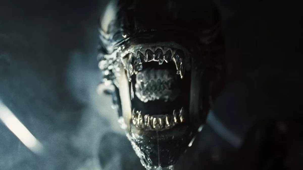 Alien: Romulus Xenomorph Statue Gets High Praise From Fans for Its Throwback Design