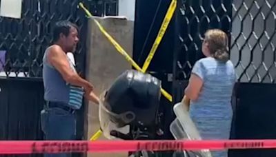 Hombre cae encima de su esposa mientras limpiaba el tinaco y muere; ella está grave