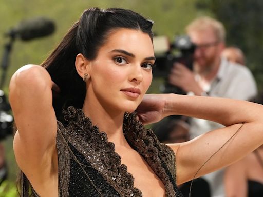 Kendall Jenner on Being the Only Childfree Kardashian-Jenner and Going Through a ‘Tough’ Period