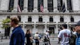 Wall Street, en picada: Dow Jones cae 1.01% este jueves