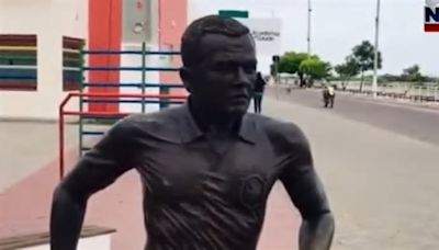 Retiran la estatua de Dani Alves en su ciudad natal