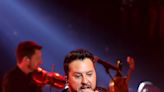 LUKE BRYAN Falls on Stage; Creates an INSTANT Viral #LoveYouMissYouMeanIt | 102 KTRA | Michael J.