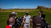 Fred Couples razzes former roomie, broadcasting icon Jim Nantz for his Houston red outfit