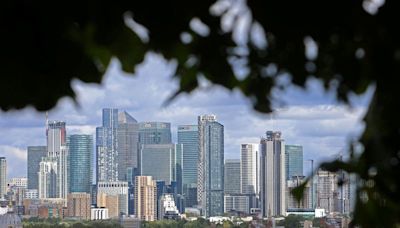 London's Canary Wharf plans to reshape HSBC tower in overhaul