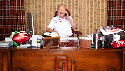 Barry Switzer, 'The King' of Norman, is still unapologetically himself at 87