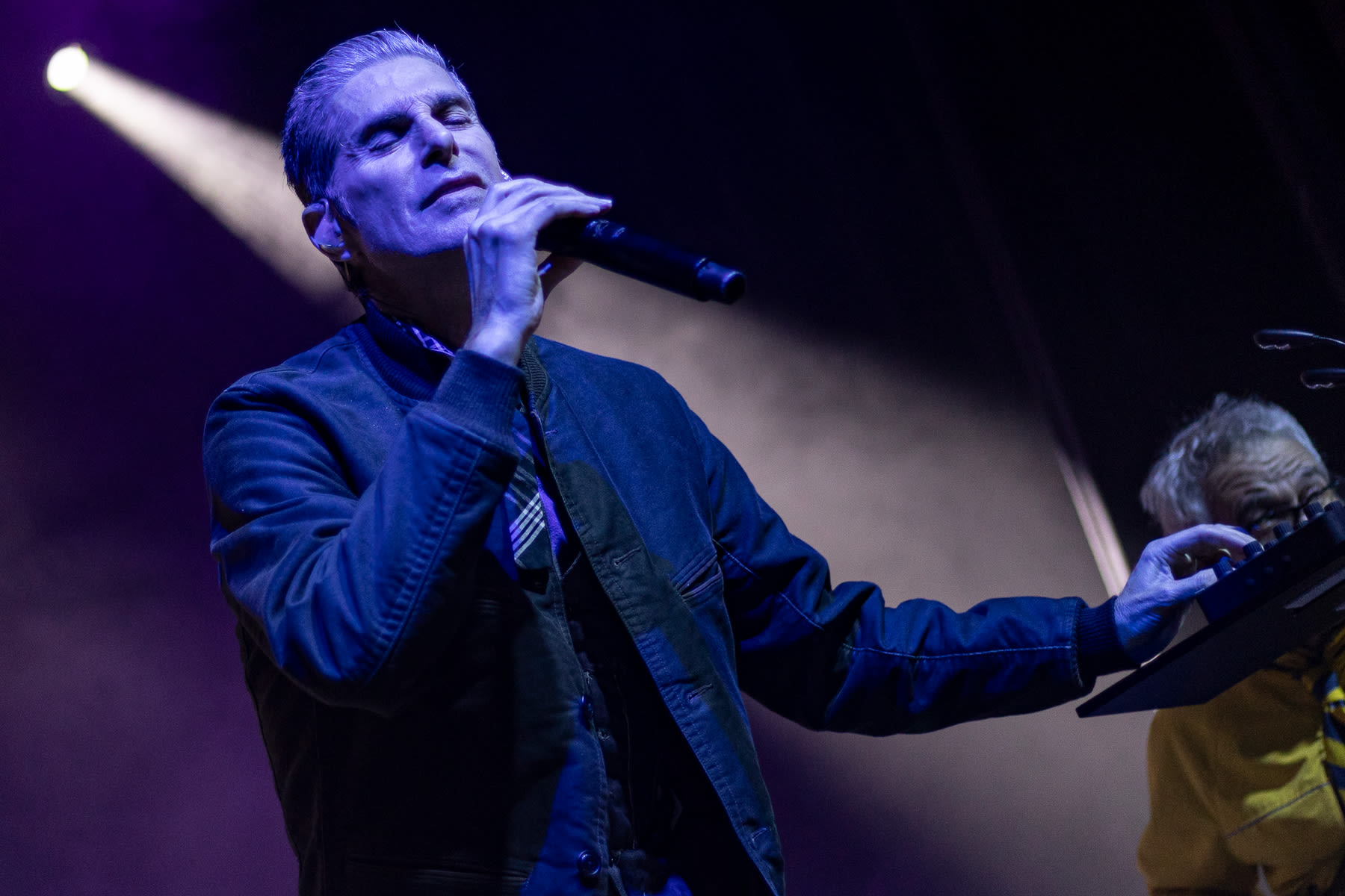 Watch Perry Farrell Talk About His Disastrous Attempt to Revive Lollapalooza in 2004