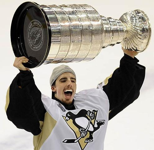 marc-andre_fleury_with_the_stanley_cup-206631.jpg