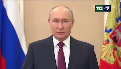 Putin shock: "Colpiremmo F16 negli aeroporti NATO". Ecco cosa è successo