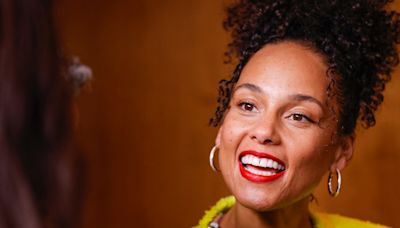 The advice Alicia Keys wishes she could tell her teenage self