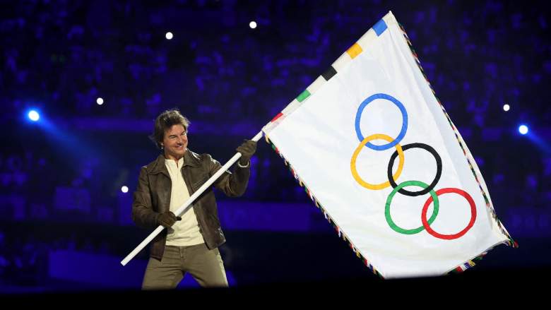 Tom Cruise Stuns Crowd With Stunt at Olympic Closing Ceremony