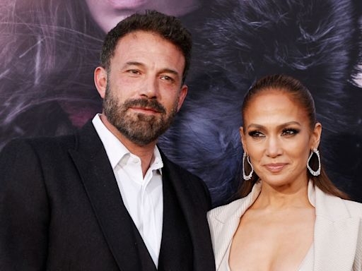 Ben Affleck blows up at paparazzi outside his and JLo's marital home, but for good reason