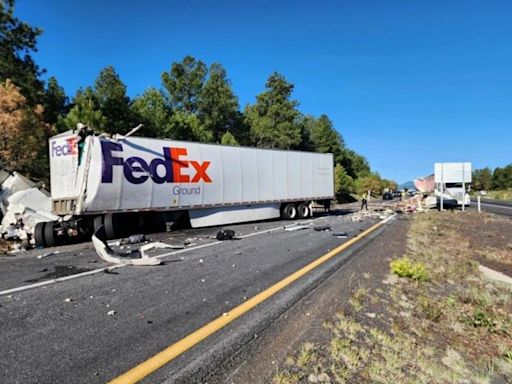 2 dead after crash on I-40 near Flagstaff