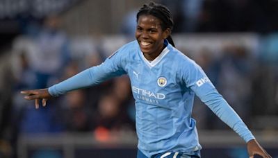Bunny Shaw lands top prize at 'special' 2024 Women’s Football Awards