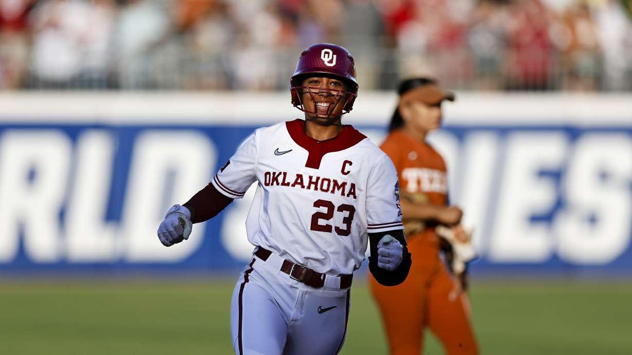 Jennings' HR helps Oklahoma beat Texas 8-3 and move a win away from 4th straight Women's CWS title