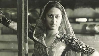 ...To Watch Manthan On OTT: The 1976 Smita Patil - Naseeruddin Shah Film That Technically Earned 18,808 Crore In 2023...