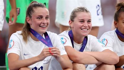 VIDEO: Ella Toone and Alessia Russo announce new podcast together with Lionesses team-mates Georgia Stanway and Chloe Kelly making cameos in hilarious announcement video