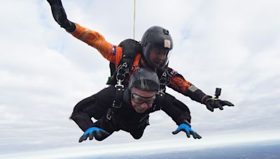 The world's oldest skydiver did his first jump on his 100th birthday. Now 107, he shares his 4 longevity secrets.