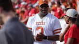 Reporter mistakenly identifies football coach as Vince Young during live TV interview